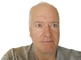 Dennis, Co-founder and Solution Architect at CellStore